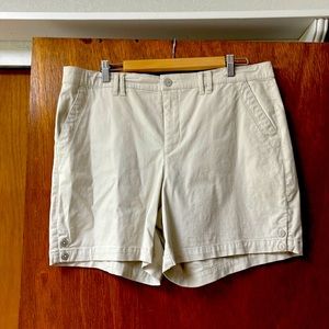 Gloria Vanderbilt All-Around Slimming Shorts